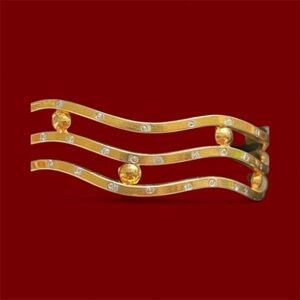 Beautiful Bangle Bracelet